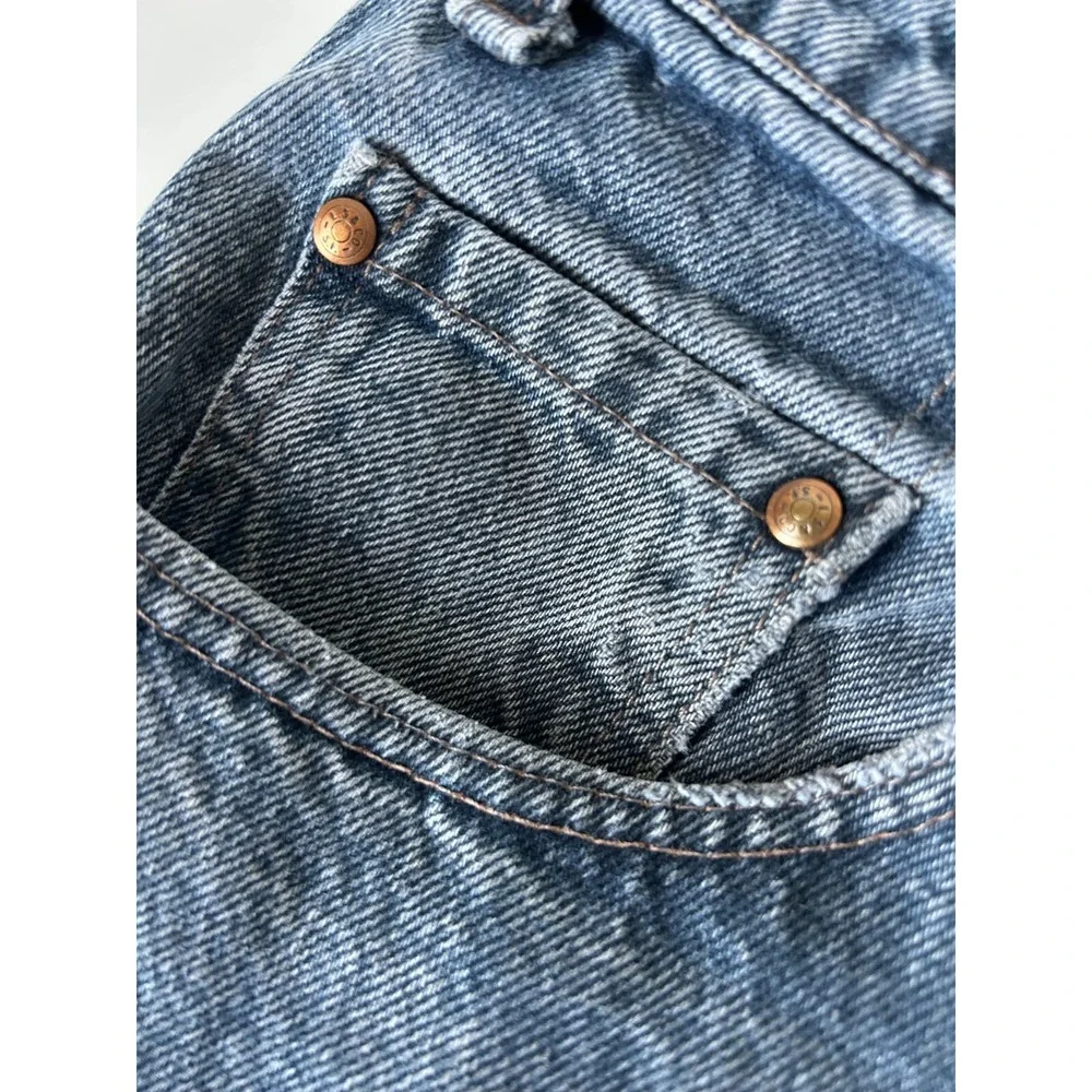 Vintage Levis 545 Denim Loose Fit Gold Tab Zipper Made USA Blue Tag 34 Act 33